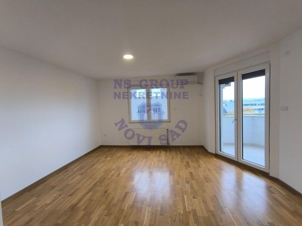 Slika 1 - Petosoban, 122m2, Telep Novi Sad, sa terasom, ima lift