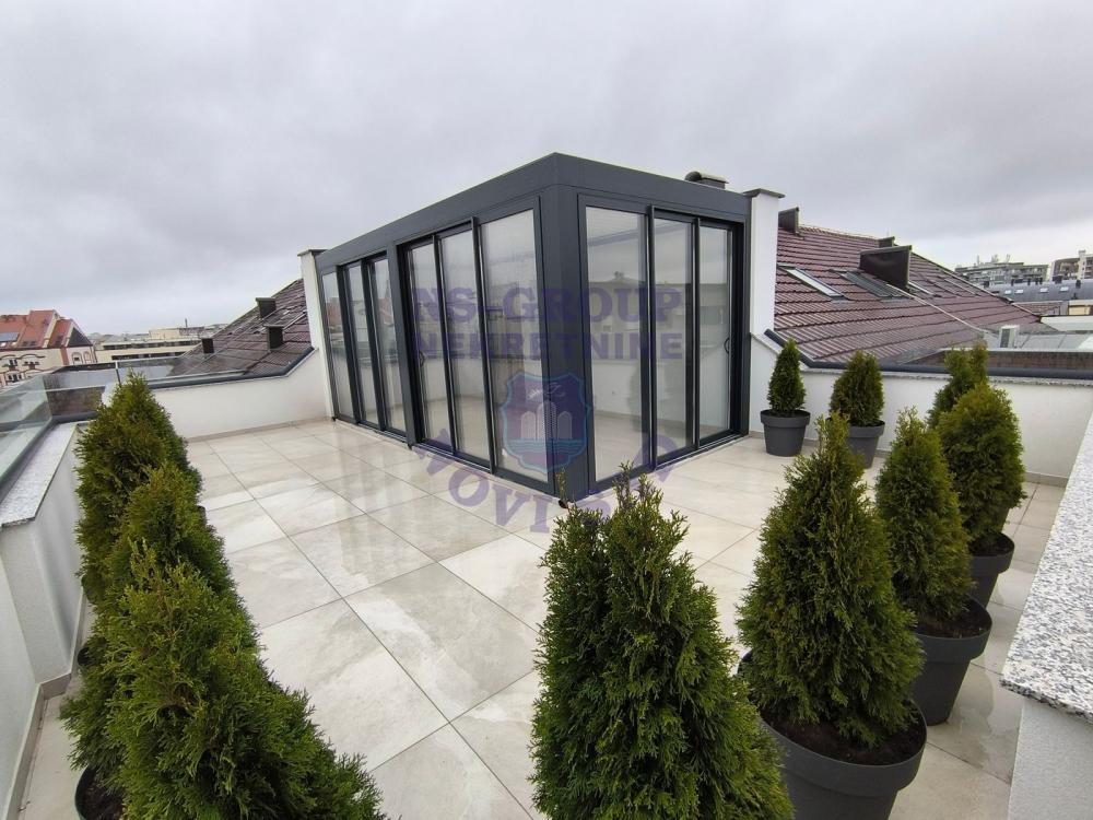 Slika 8 - Petosoban, 122m2, Telep Novi Sad, sa terasom, ima lift