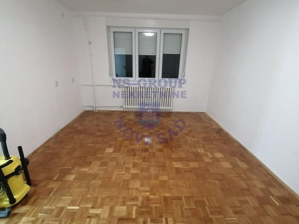 Glavna slika -Odlican stan na  Staroj Detelinari!