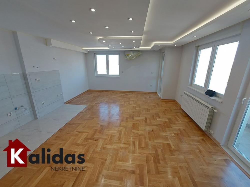 Slika 2 - Stan,NOVI SAD,TELEP,kv: 72, € 177980, ID: 1008352