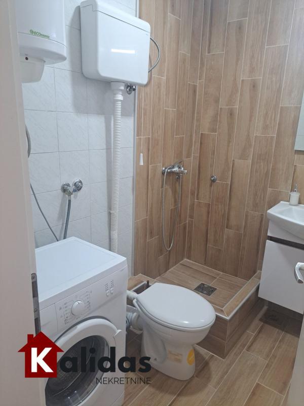 Slika 6 - Stan,NOVI SAD,ŽELEZNIČKA STANICA,kv: 16, € 64220, ID: 1008350