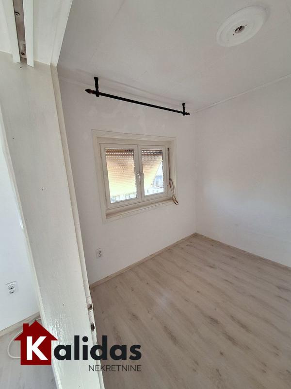 Slika 3 - Stan,NOVI SAD,PODBARA,kv: 29, € 71070, ID: 1008295