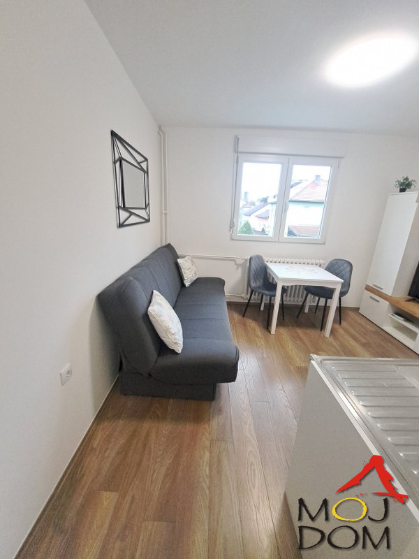Slika 2 - Stan,NOVI SAD,STANICA,kv: 16, € 64220, ID: 1031412