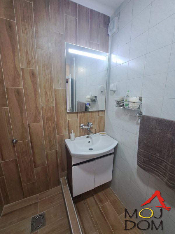 Slika 4 - Stan,NOVI SAD,STANICA,kv: 16, € 64220, ID: 1031412