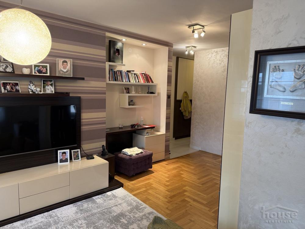 Slika 3 - Stan,NOVI SAD,GRBAVICA,kv: 67.00, € 195000, ID: 1065009