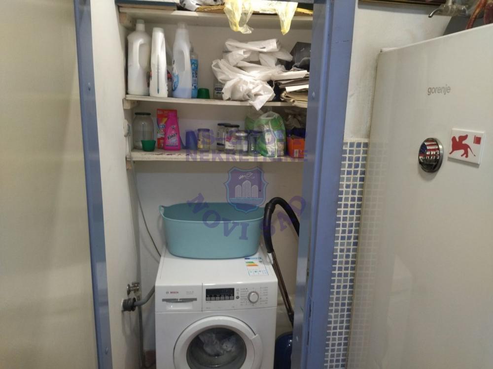 Slika 8 - Prodaje se dvosoban stan  na Bulevaru Oslobodjenja