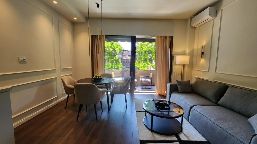 Slika 1 - Prodaje se trosoban stan u jednoj od najtrazenijih ulica u Novom Sadu