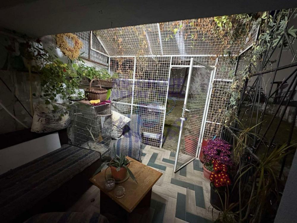 Slika 1 - Odlican dvosoban stan na Bulevaru.