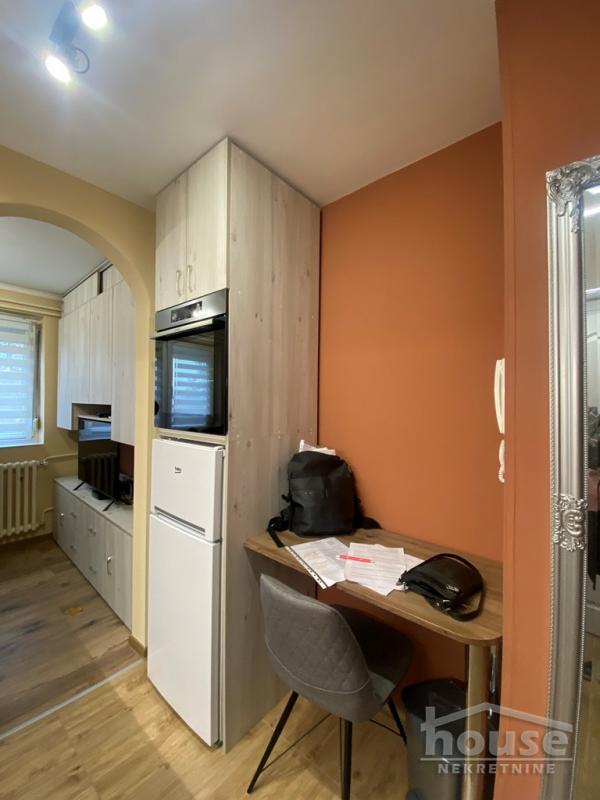 Slika 8 - Stan,NOVI SAD,AVIJACIJA,kv: 16.00, € 52000, ID: 1064956