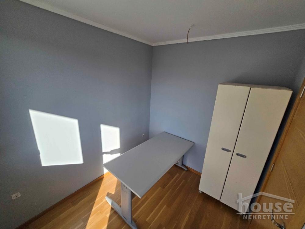 Slika 4 - Stan,NOVI SAD,CENTAR,kv: 42.00, € 126000, ID: 1065021