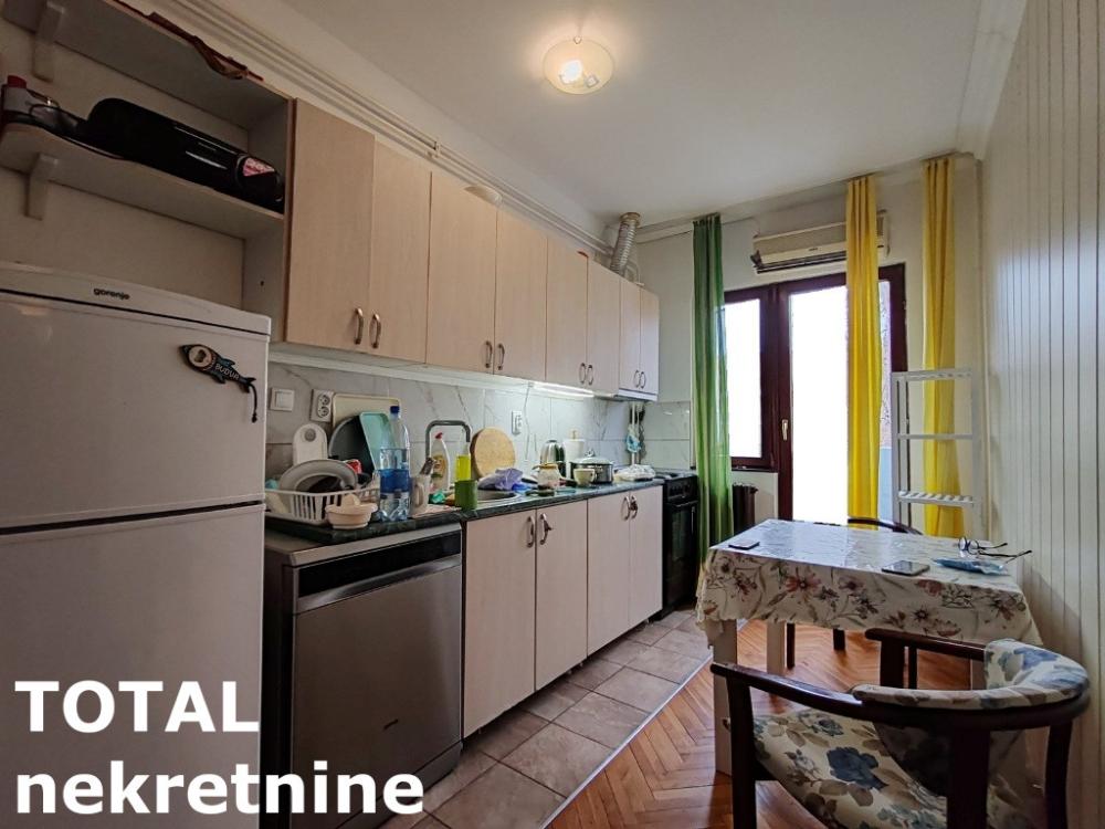 Slika 11 - Stan,NOVI SAD,CENTAR,kv: 67.00, € 154100, ID: 1101775