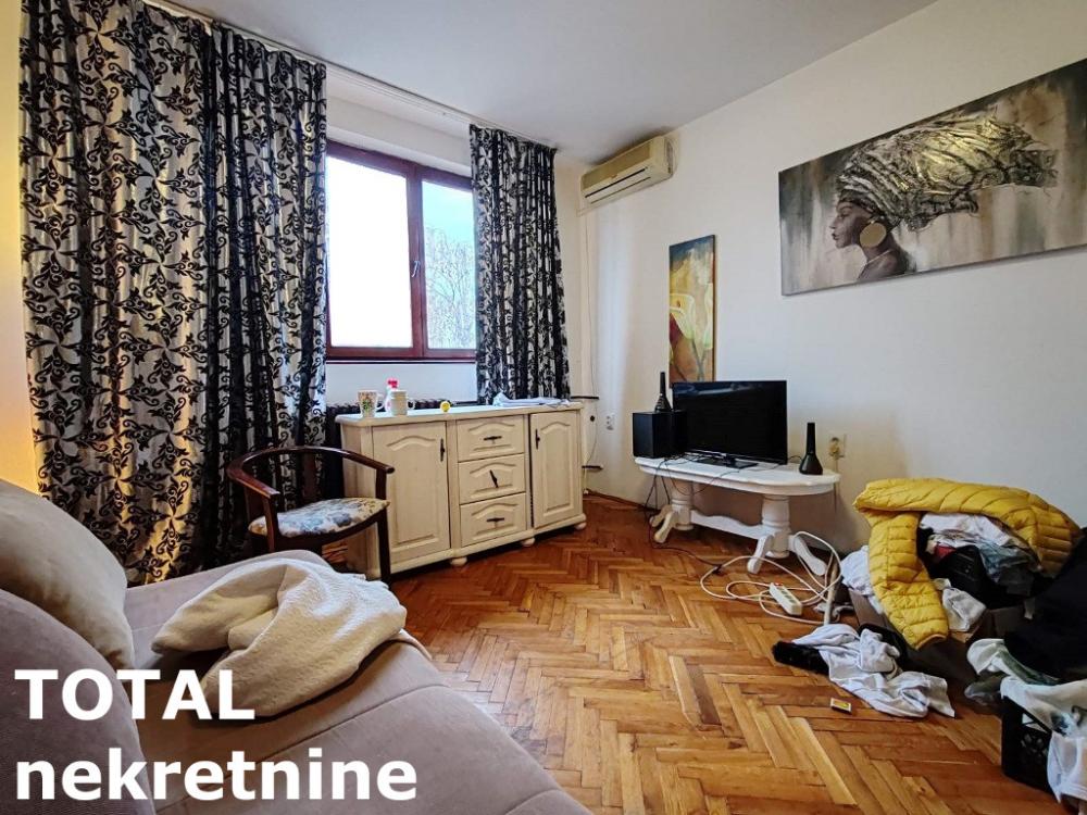 Slika 2 - Stan,NOVI SAD,CENTAR,kv: 67.00, € 154100, ID: 1101775