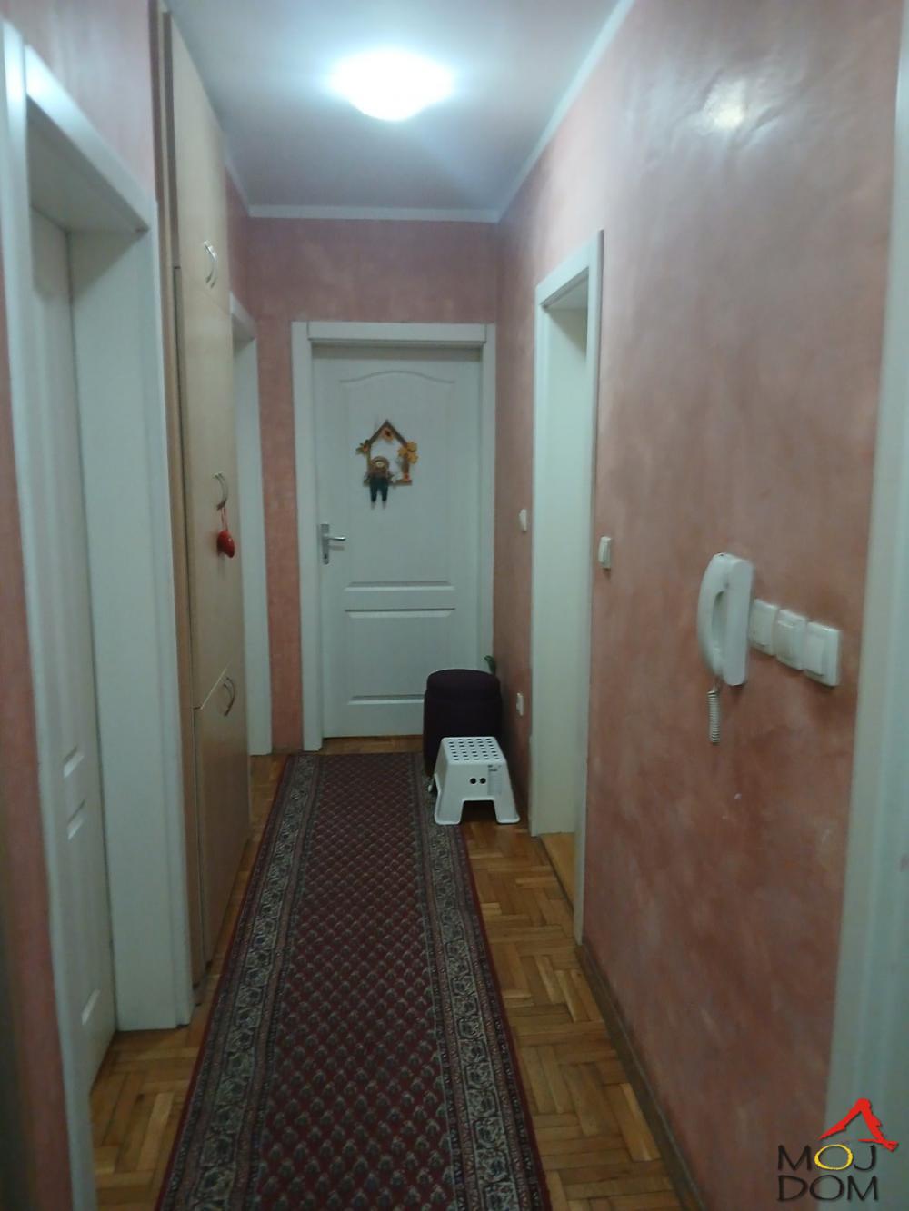 Slika 2 - Stan,NOVI SAD,NOVA DETELINARA,kv: 62, € 159650, ID: 1030148