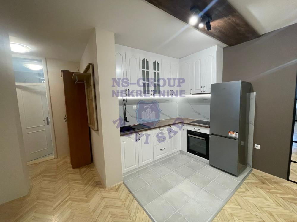 Slika 3 - 559130-Odlično renoviran dvosoban stan na Grbavici u Novom Sadu 