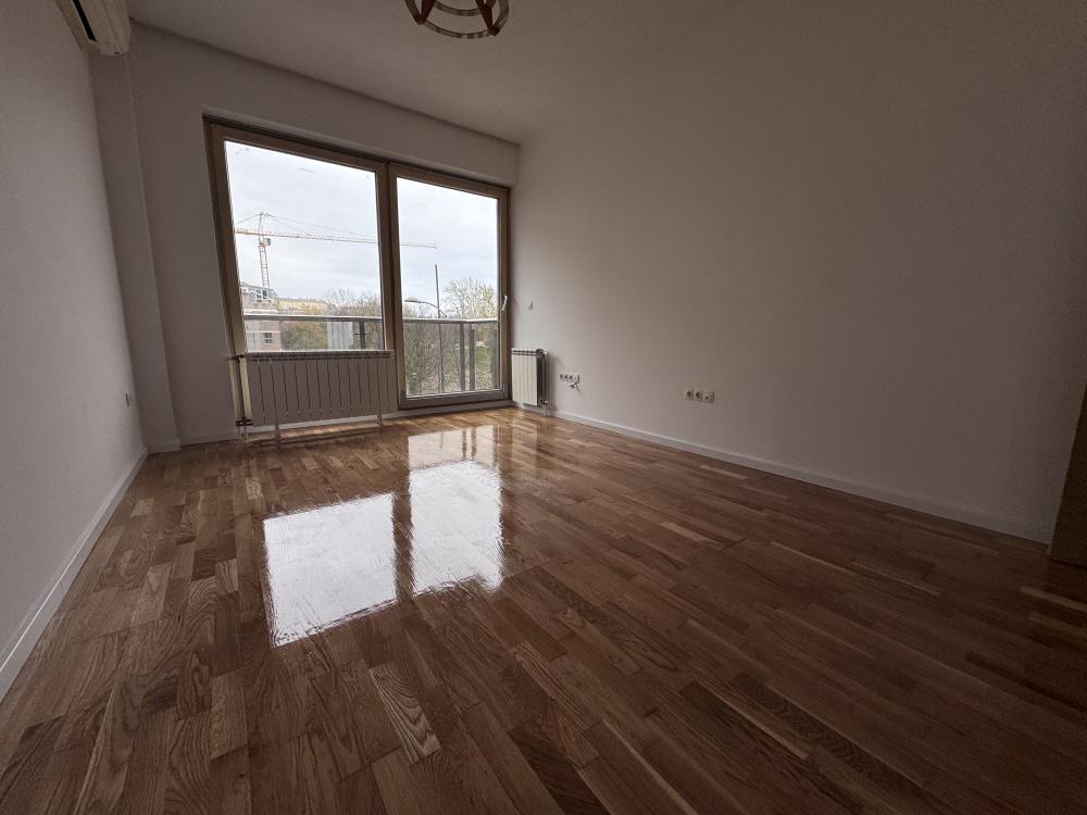 Slika 0 - RETKO! Dvosoban kod univerziteta! Samo za odabrane!