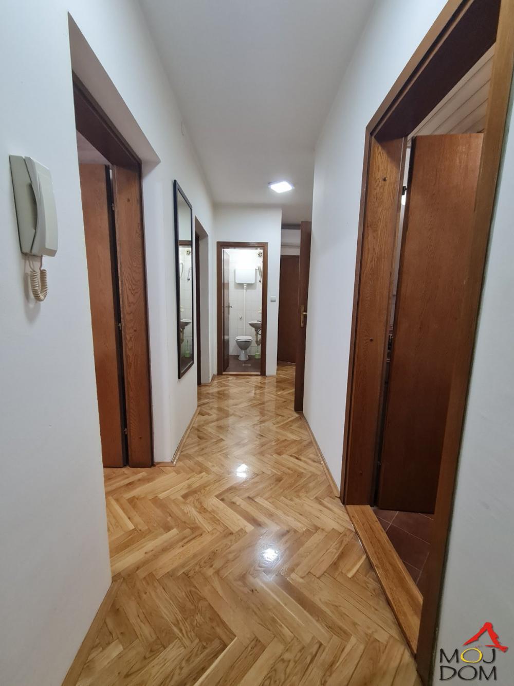 Slika 11 - Stan,NOVI SAD,SAVINA,kv: 78, € 194200, ID: 1031334