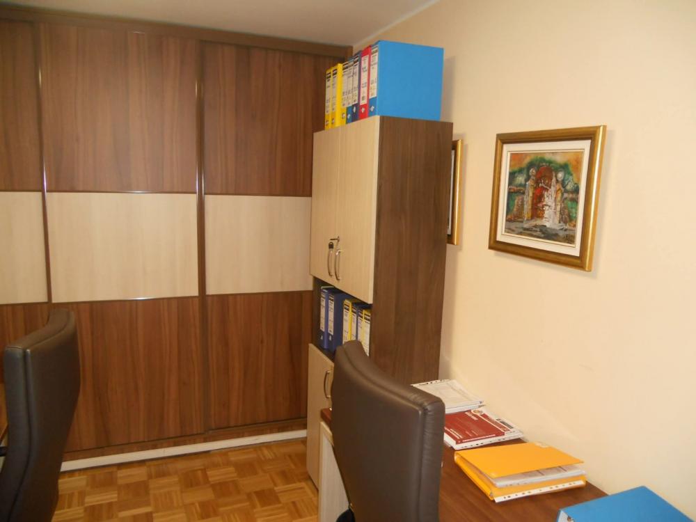 Slika 9 - Stan,NOVI SAD,BULEVAR,kv: 72.00, € 178000, ID: 1058977