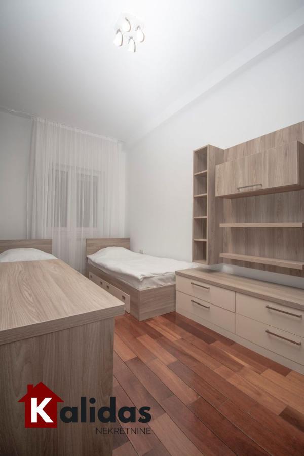 Slika 8 - Stan,NOVI SAD,BULEVAR EVROPE,kv: 114, € 350200, ID: 1008356