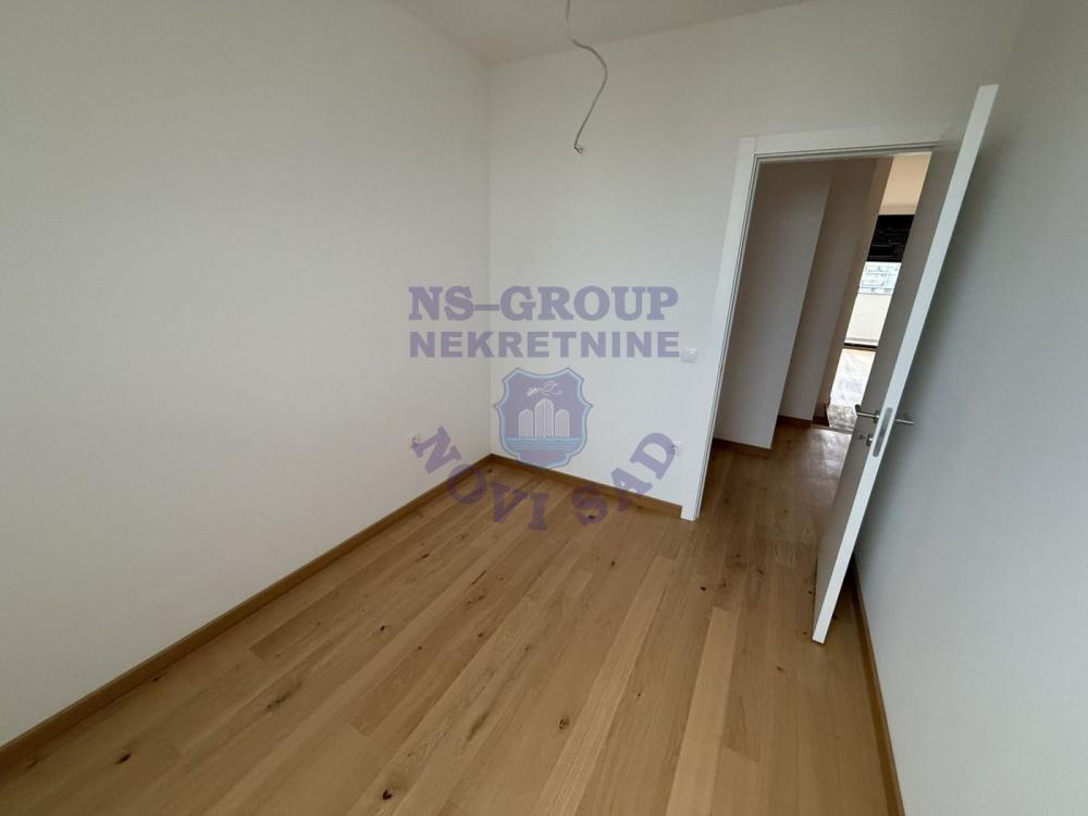 Slika 5 - Nov - Luksuzan stan - Useljiv 