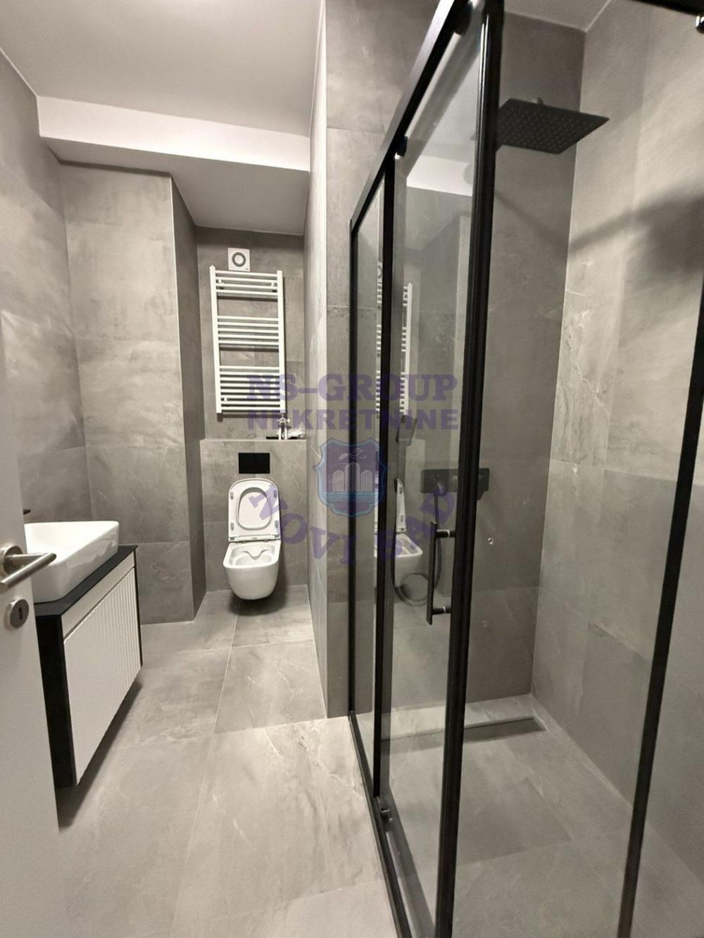 Slika 10 - Nov - Luksuzan stan - Useljiv 