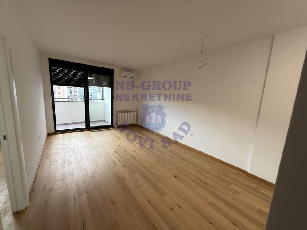 Slika 11 - Nov - Luksuzan stan - Useljiv 