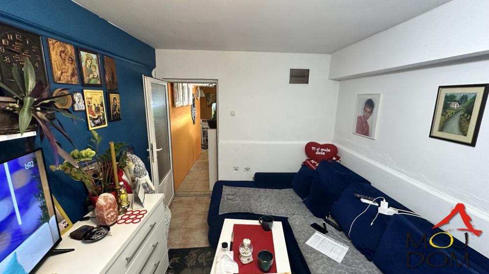 Slika 6 - Stan,NOVI SAD,BULEVAR,kv: 54, € 144200, ID: 1031396