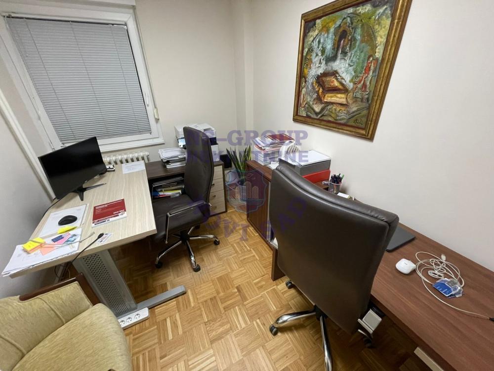 Slika 5 - 559427-Troiposoban-72m2-Bulevar!