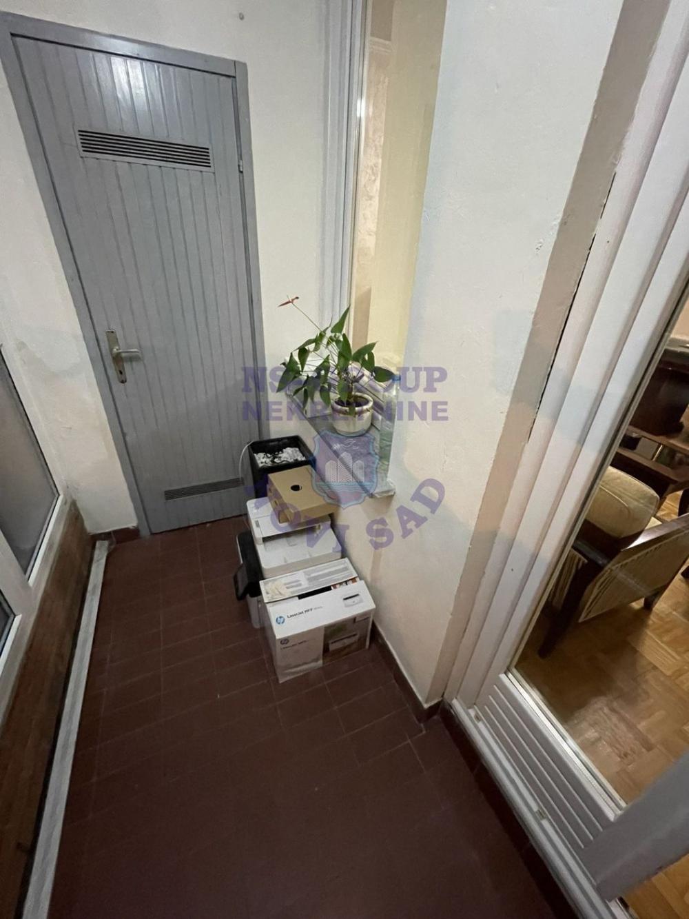 Slika 9 - 559427-Troiposoban-72m2-Bulevar!