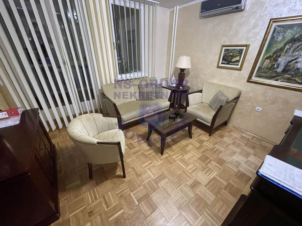 Glavna slika -559427-Troiposoban-72m2-Bulevar!