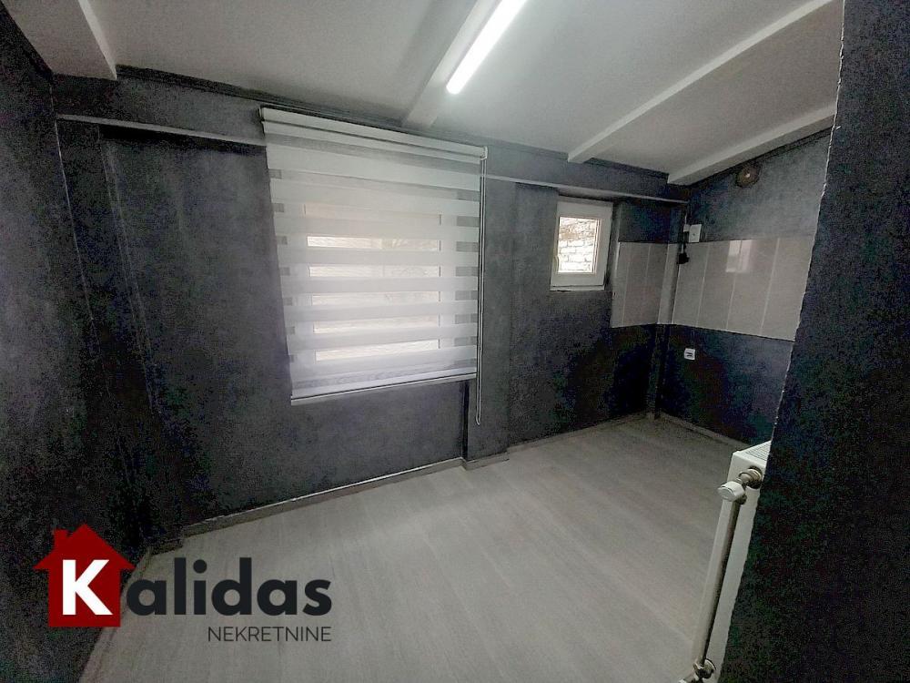 Glavna slika -Stan,PETROVARADIN,CENTAR,kv: 50, € 88000, ID: 1005939