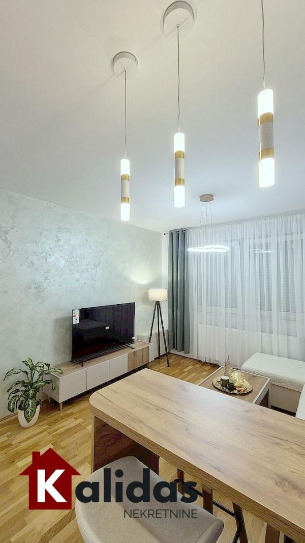 Slika 1 - Stan,NOVI SAD,PODBARA,kv: 26, € 95790, ID: 1008359