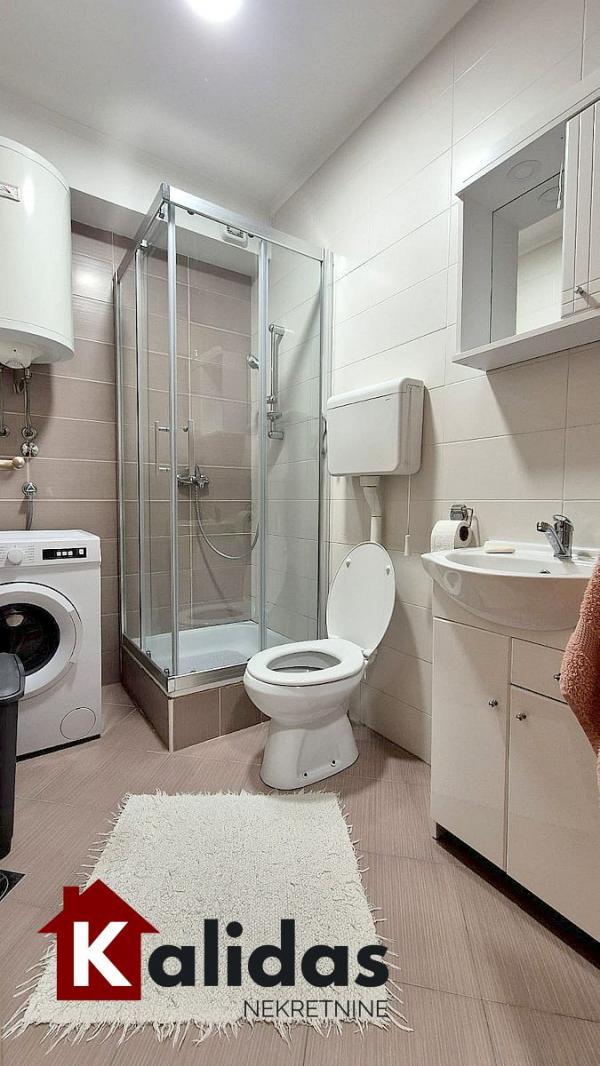 Slika 6 - Stan,NOVI SAD,PODBARA,kv: 26, € 95790, ID: 1008359