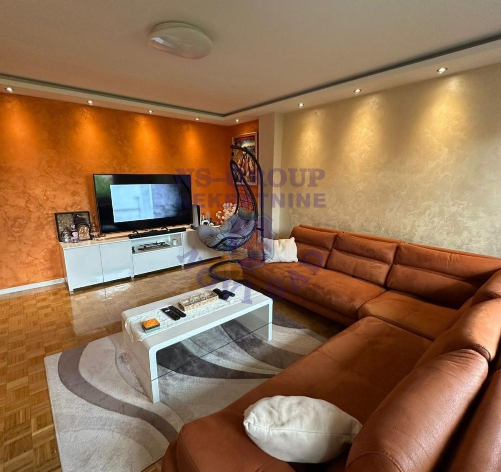 Slika 1 - Š: 559803 Trosoban na Novom Naselju!