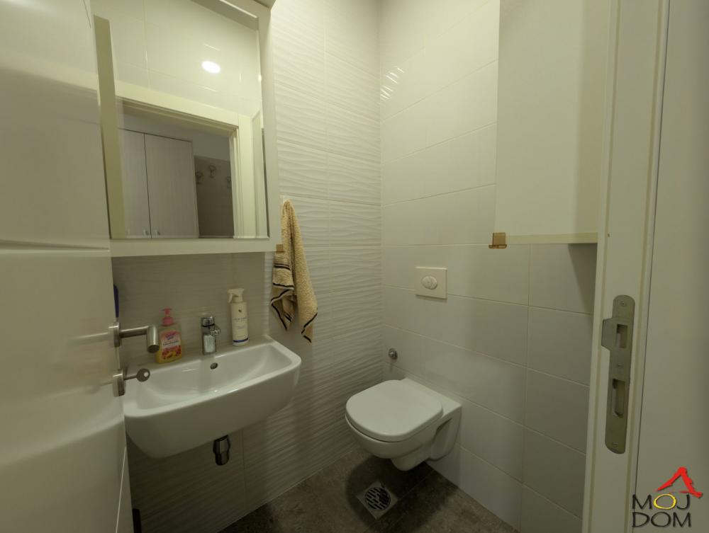 Slika 8 - Stan,NOVI SAD,SOCIJALNO,kv: 56, € 247200, ID: 1027023