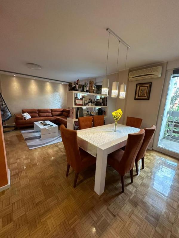 Slika 2 - Renoviran trosoban stan na Novom naselju