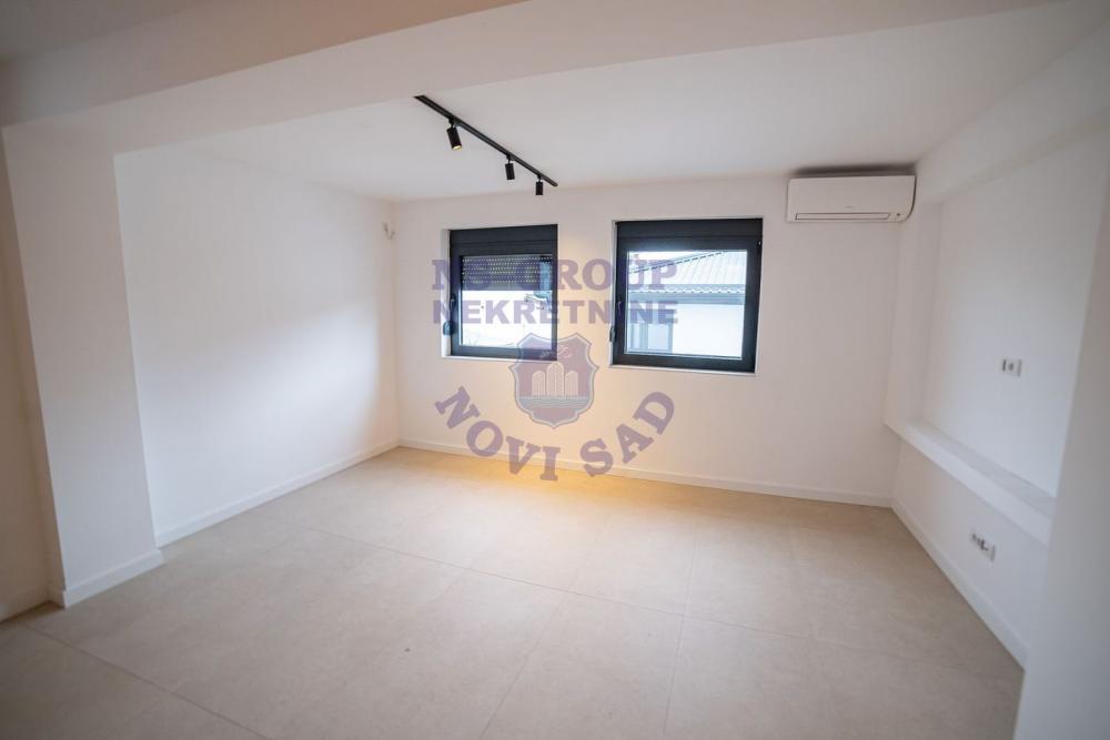 Slika 4 - Četvorosoban, 89m2, Zrmanjska Novi Sad, sa terasom, sa garažom