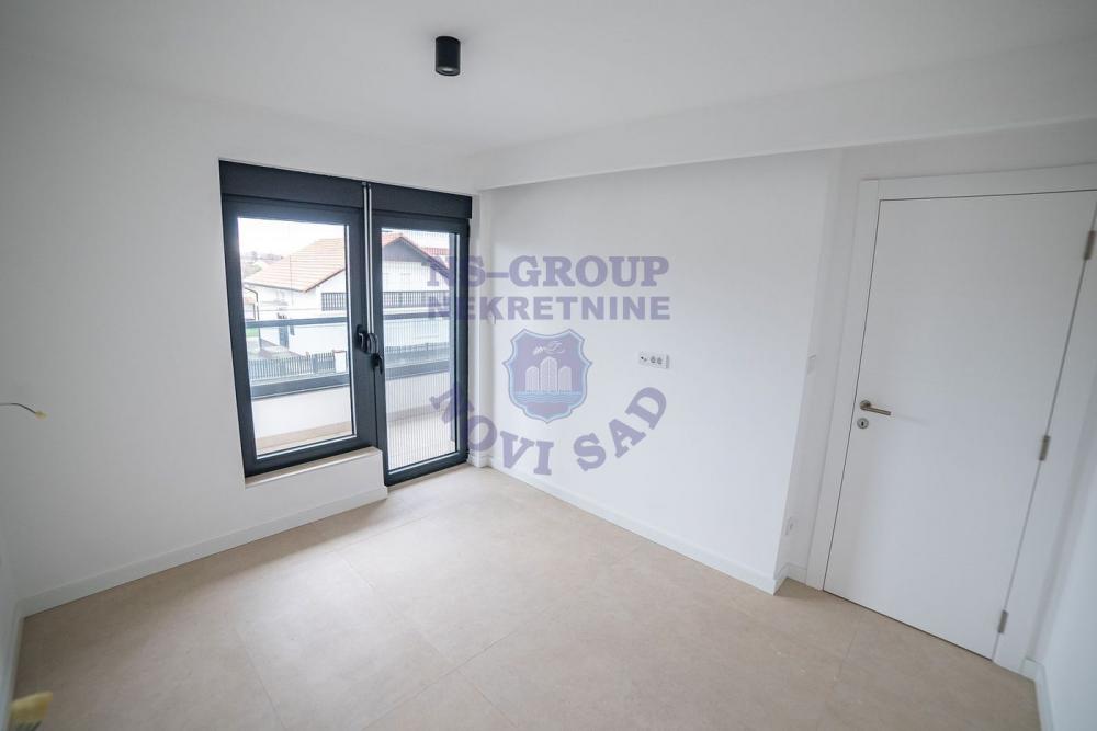 Slika 6 - Četvorosoban, 89m2, Zrmanjska Novi Sad, sa terasom, sa garažom