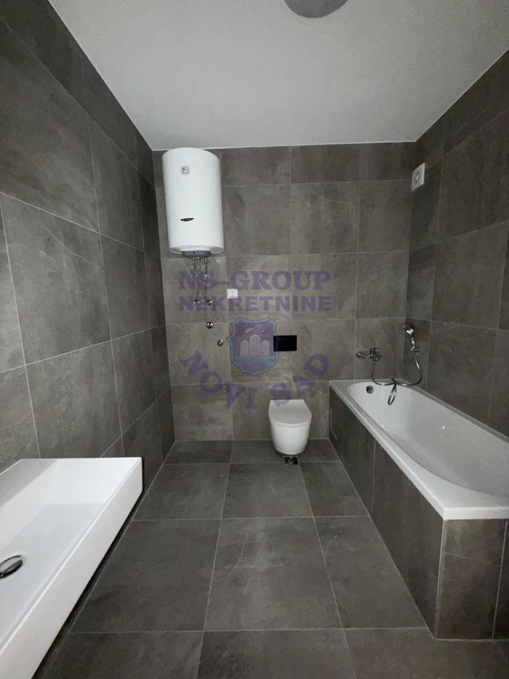 Slika 5 - Trosoban, 79m2, Bulevar patrijarha Pavla (Somborski bulevar) Novi Sad, ima lift