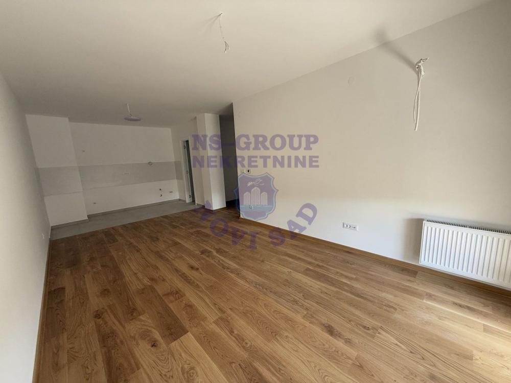 Slika 1 - Trosoban, 79m2, Bulevar patrijarha Pavla (Somborski bulevar) Novi Sad, ima lift