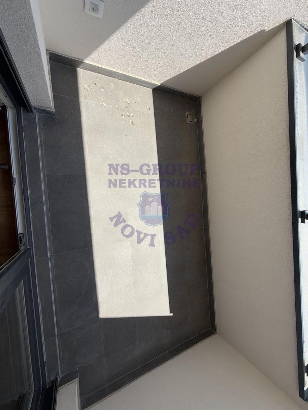 Slika 6 - Trosoban, 79m2, Bulevar patrijarha Pavla (Somborski bulevar) Novi Sad, ima lift