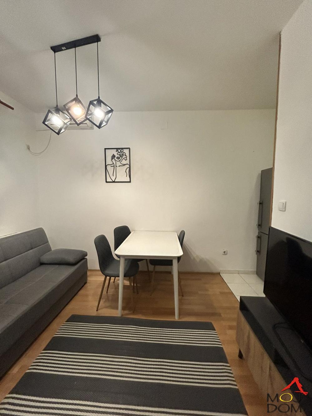 Glavna slika -Stan,NOVI SAD,CENTAR,kv: 42, € 144200, ID: 1031418