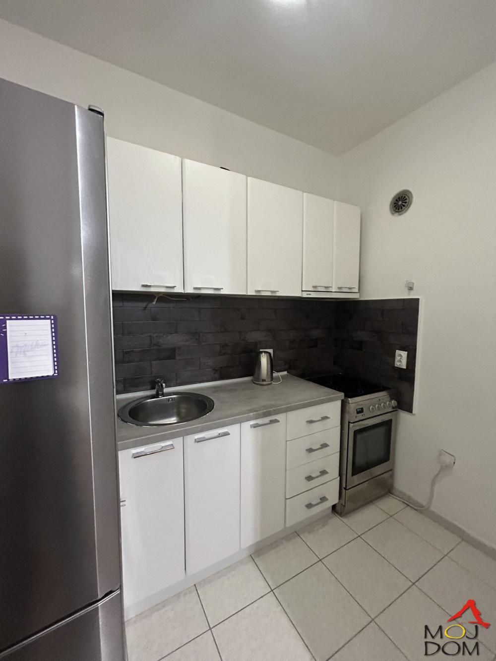 Slika 2 - Stan,NOVI SAD,CENTAR,kv: 42, € 144200, ID: 1031418