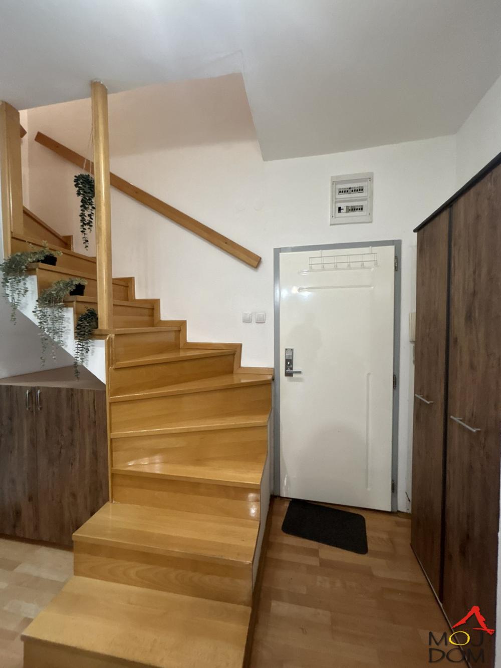 Slika 1 - Stan,NOVI SAD,CENTAR,kv: 42, € 144200, ID: 1031418