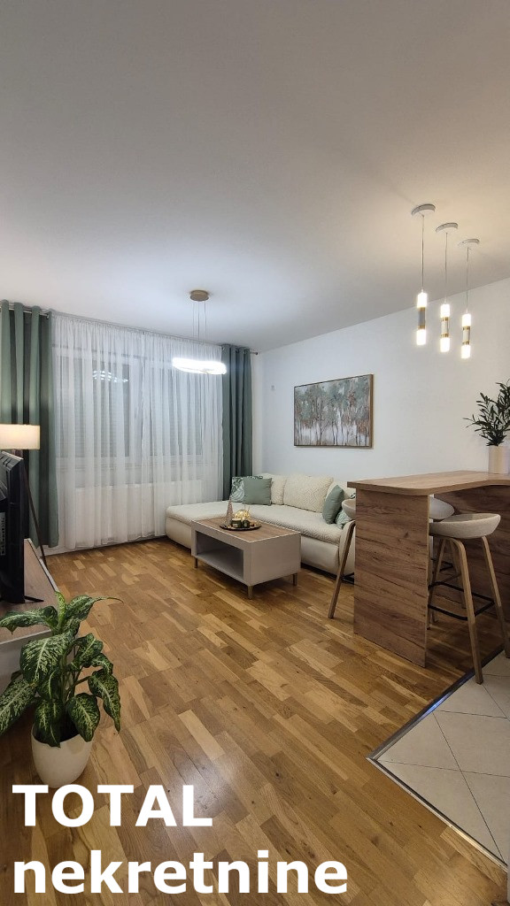 Slika 1 - Stan,NOVI SAD,PODBARA,kv: 26.00, € 93000, ID: 1101873