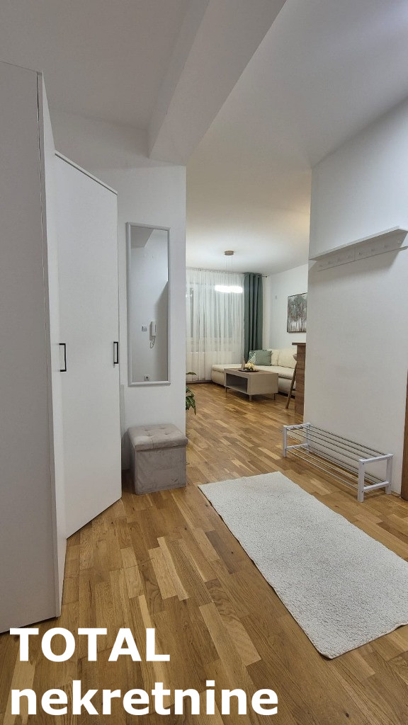 Slika 5 - Stan,NOVI SAD,PODBARA,kv: 26.00, € 93000, ID: 1101873