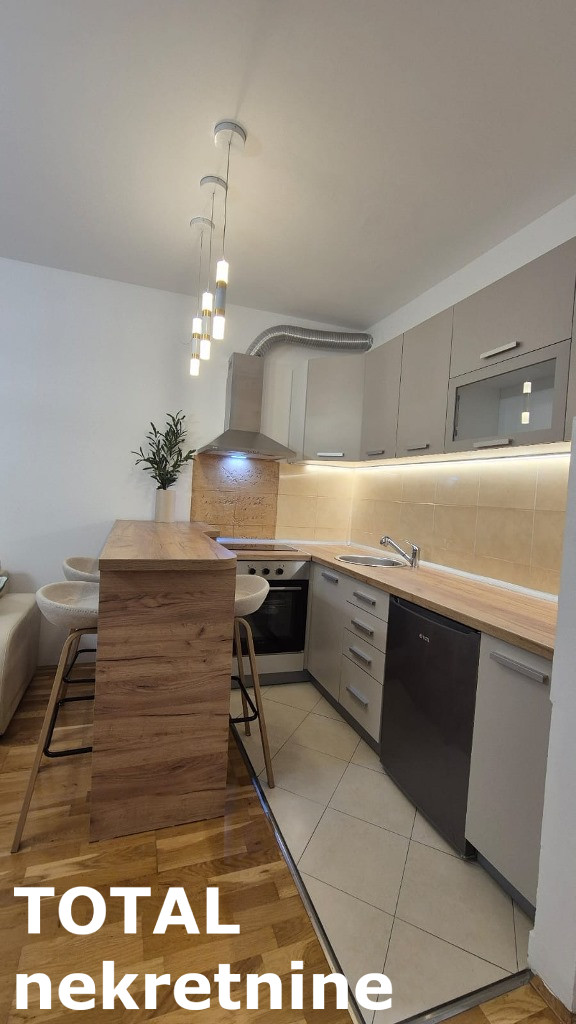 Slika 4 - Stan,NOVI SAD,PODBARA,kv: 26.00, € 93000, ID: 1101873