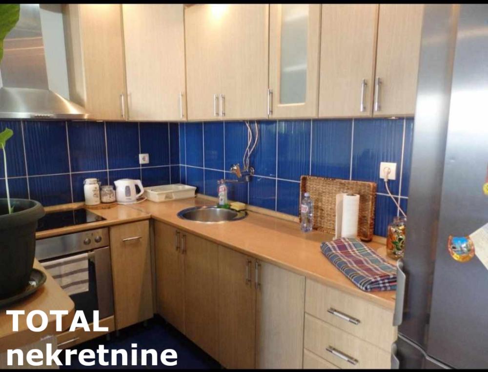 Slika 3 - Stan,NOVI SAD,BULEVAR PATRIJARHA PAVLA,kv: 51.00, € 130000, ID: 1100914