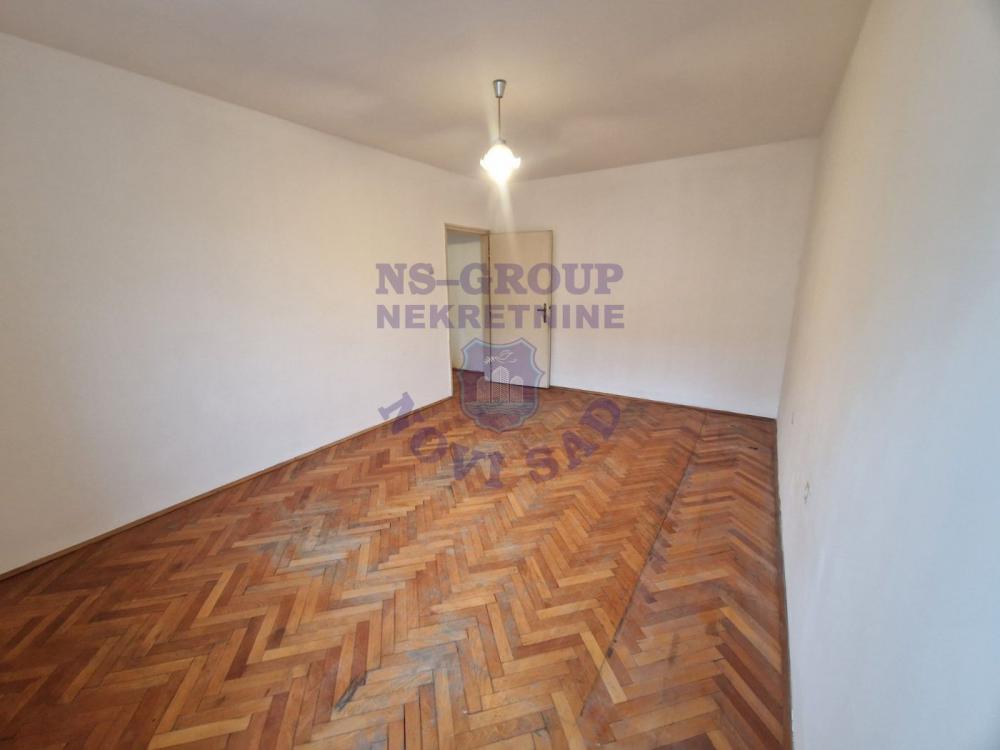 Slika 1 - Š: 559713 Dvosoban na Ž. Stanici!