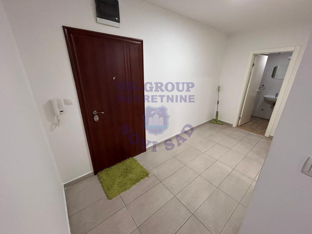 Slika 9 - Prodaja stana, 50m2, Bulevar patrijarha Pavla (Somborski bulevar) Novi Sad, sa terasom, ima lift