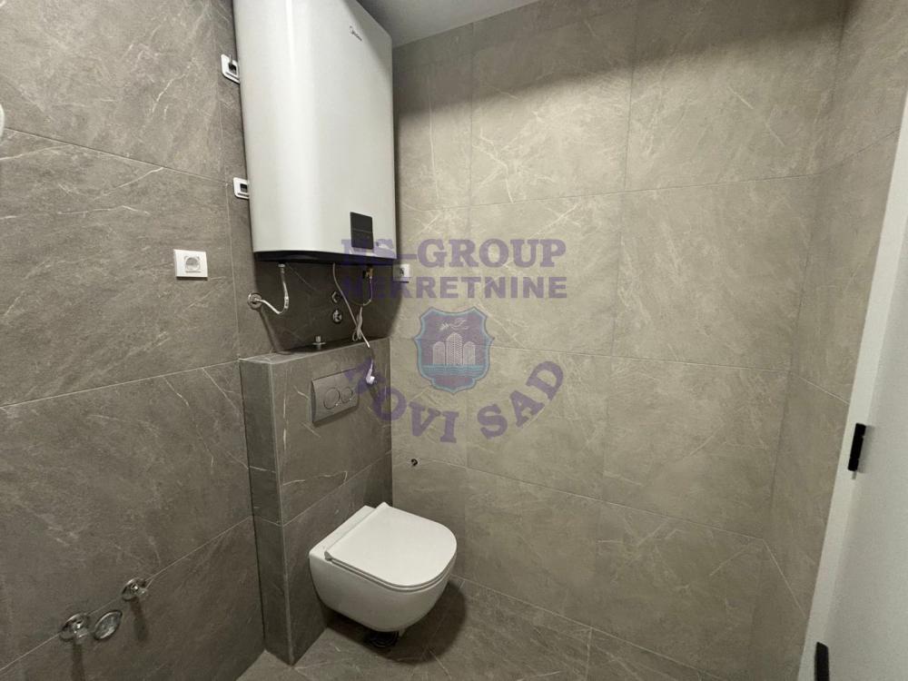 Slika 8 - Odličan dvosoban stan na Petrovaradinu! 